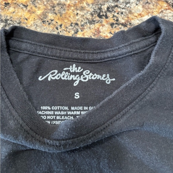 Rolling Stones 1975 US Tour Graphic Tee - Picture 2 of 3